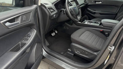 2020 Ford Edge SE