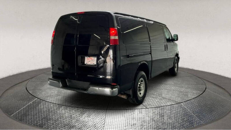 2017 Chevrolet Express 2500