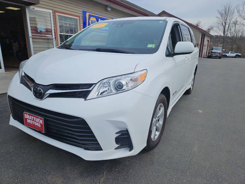 2020 Toyota Sienna LE Mobility 7-Passenger