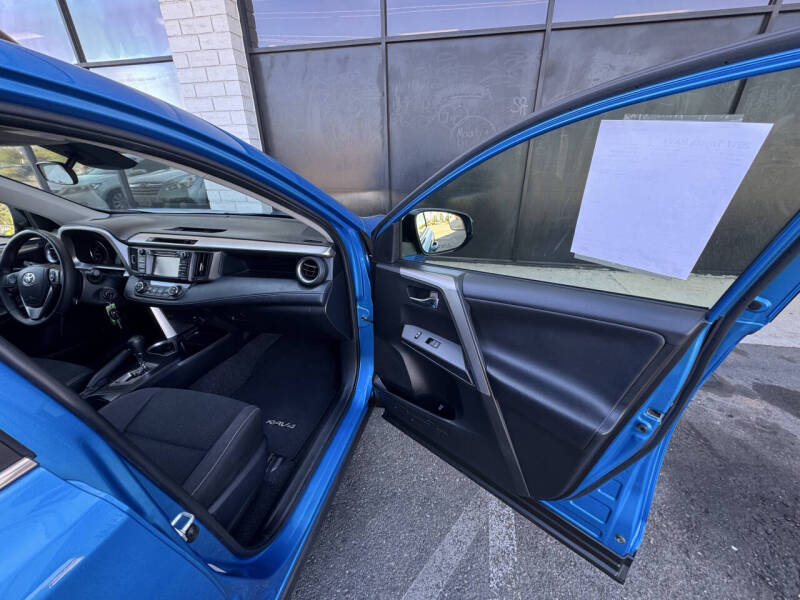 2017 Toyota RAV4 XLE
