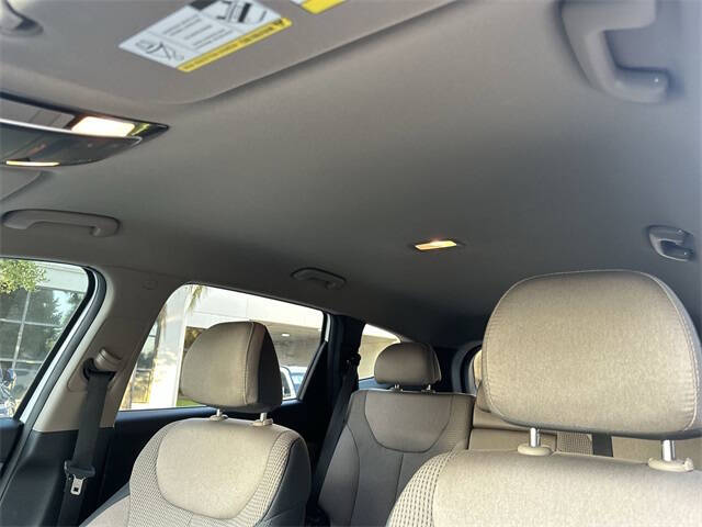 2023 Hyundai Santa Fe SE