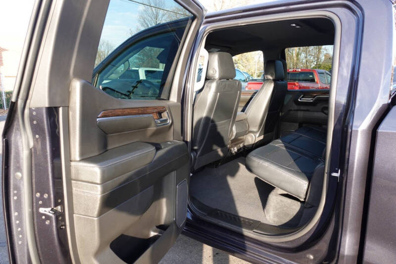 2024 GMC Sierra 1500 Elevation Standard