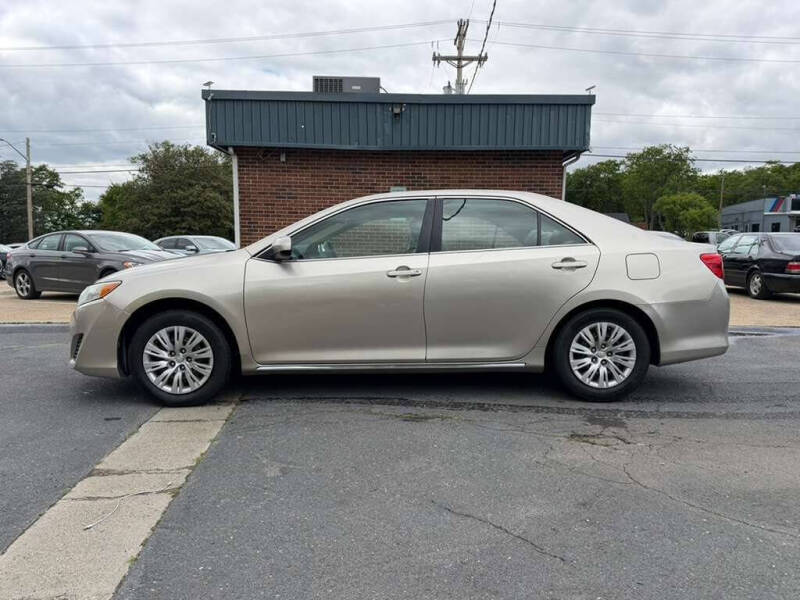 2014 Toyota Camry LE