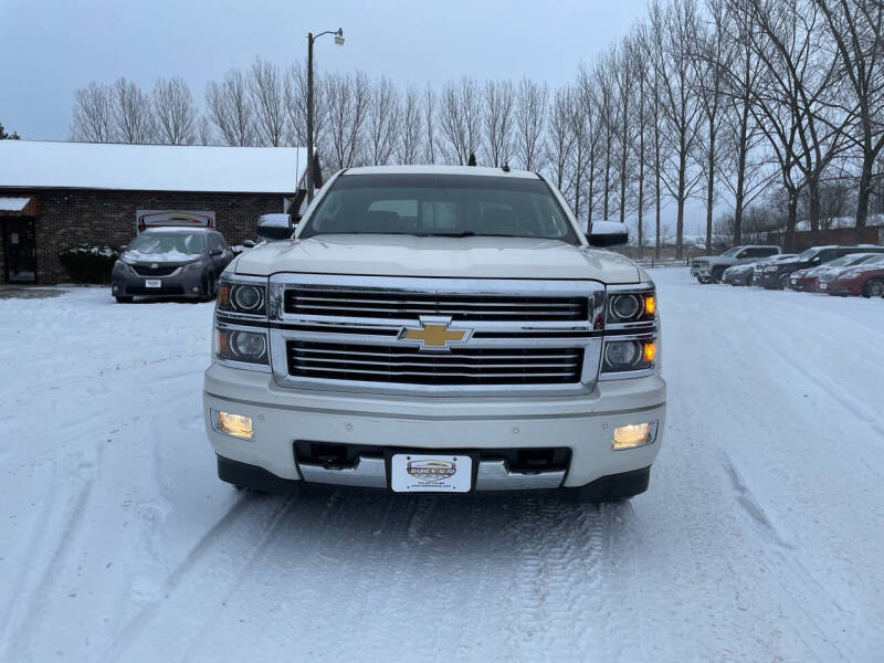 2014 Chevrolet Silverado 1500 High Country photo 3