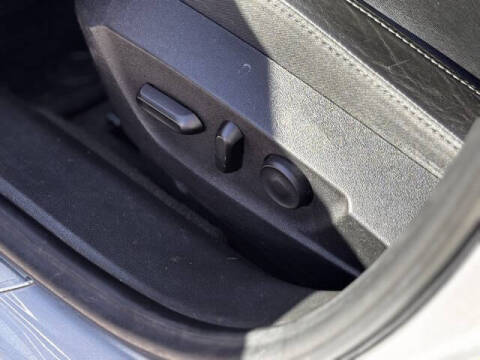 2012 Buick Regal Premium 1