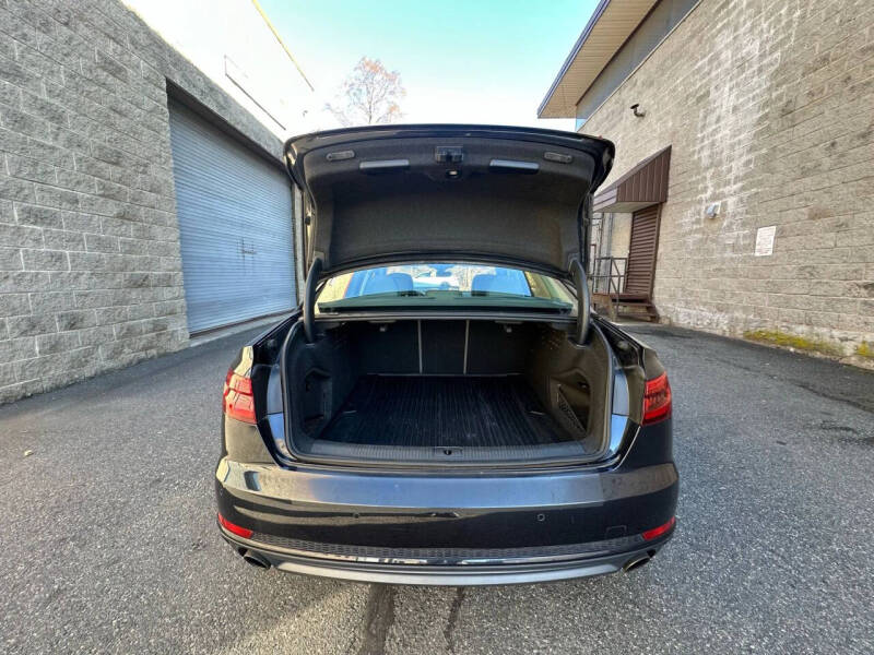 2017 Audi A4 2.0T quattro Premium Plus