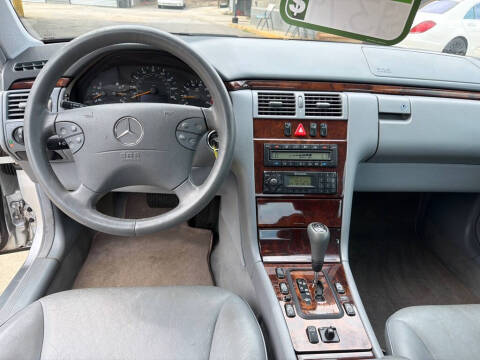 2000 Mercedes-Benz E-Class E 320