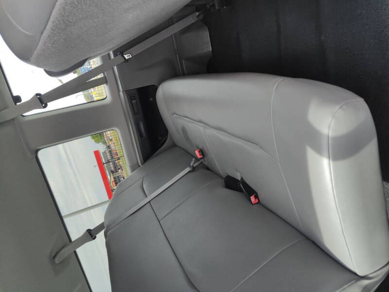 2011 Ford E-Series E-350 SD