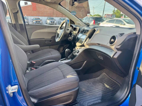 2016 Chevrolet Sonic LT Auto