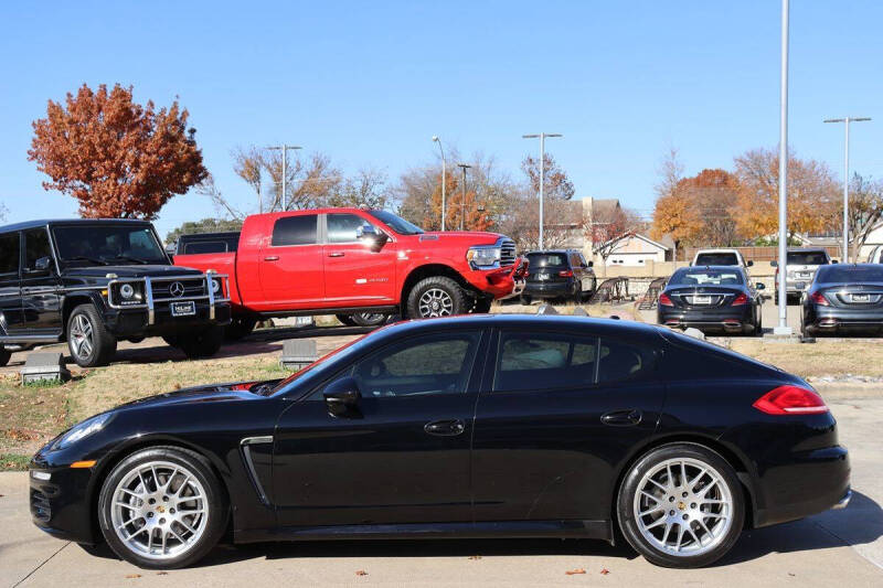 2016 Porsche Panamera Edition