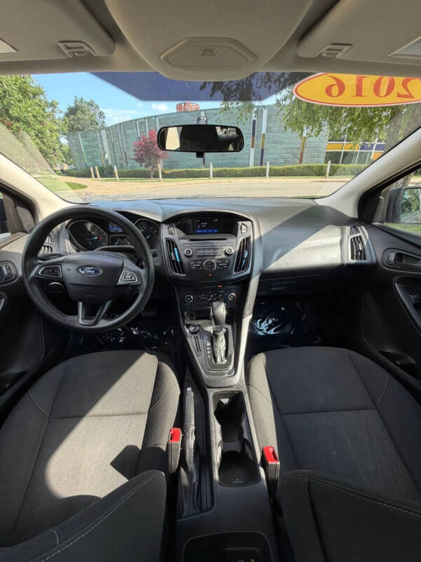 2016 Ford Focus S