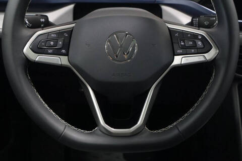 2024 Volkswagen Taos SE 4Motion