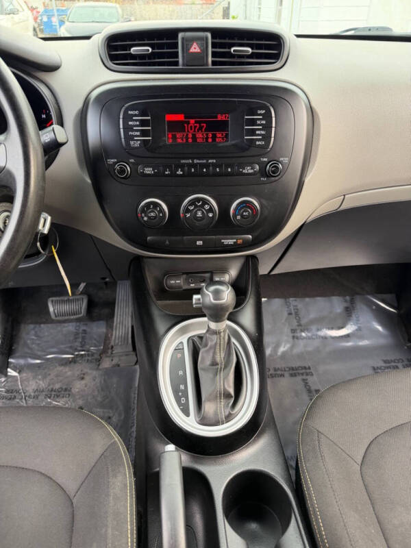 2014 Kia Soul +