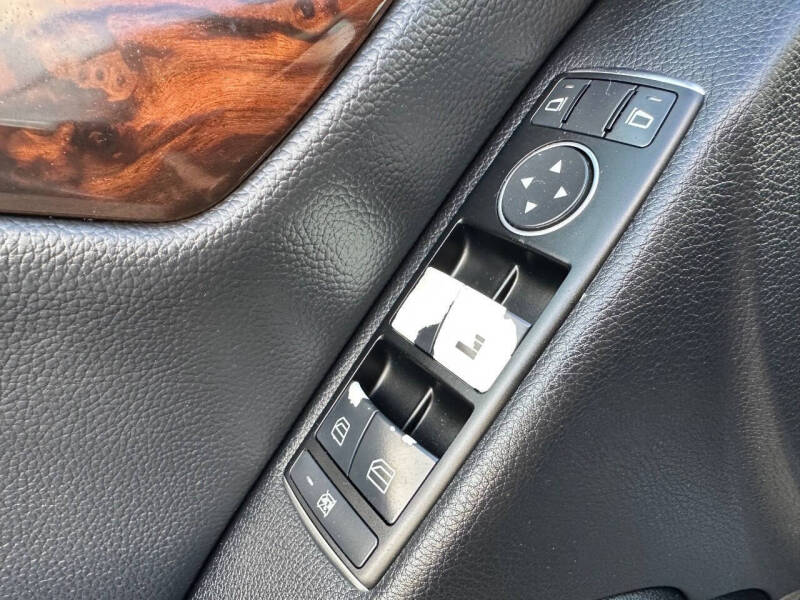 2012 Mercedes-Benz C-Class C 250 Sport