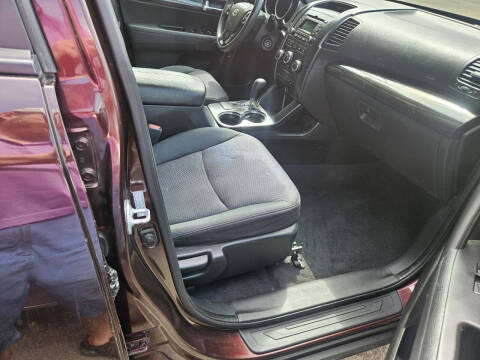 2011 Kia Sorento LX