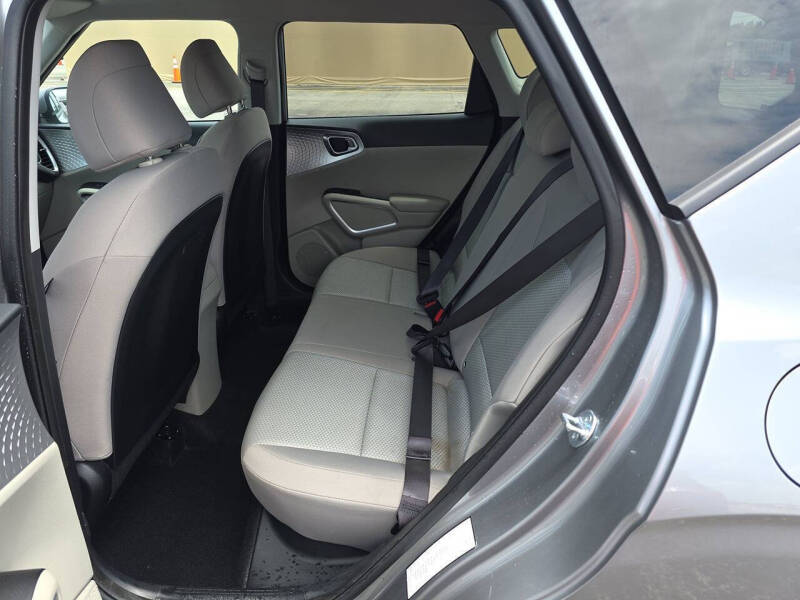 2025 Kia Soul LX