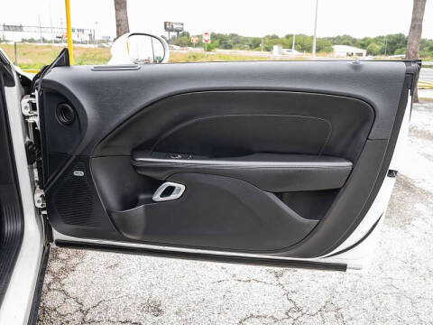 2015 Dodge Challenger SXT Plus