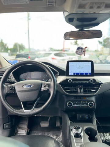 2020 Ford Escape SEL