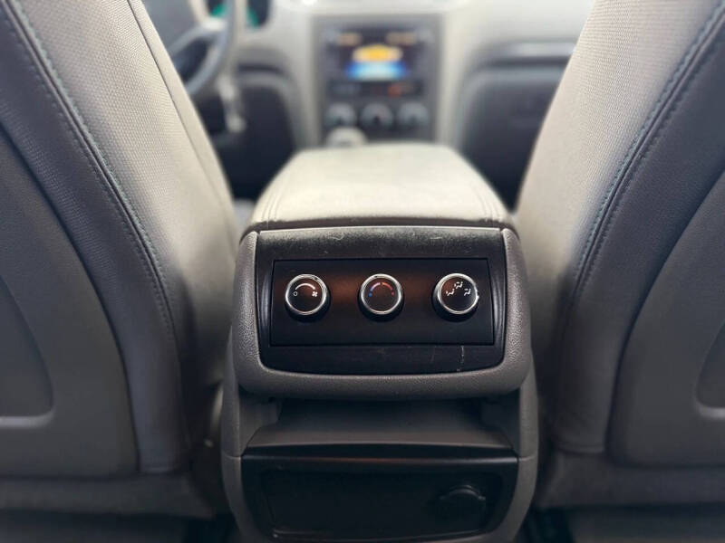 2016 Chevrolet Traverse LS