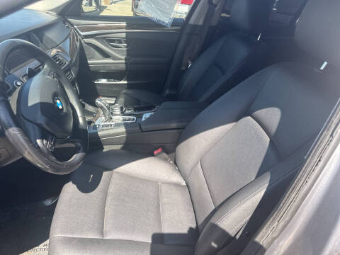 2016 BMW 5 Series 528i