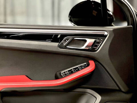 2018 Porsche Macan GTS