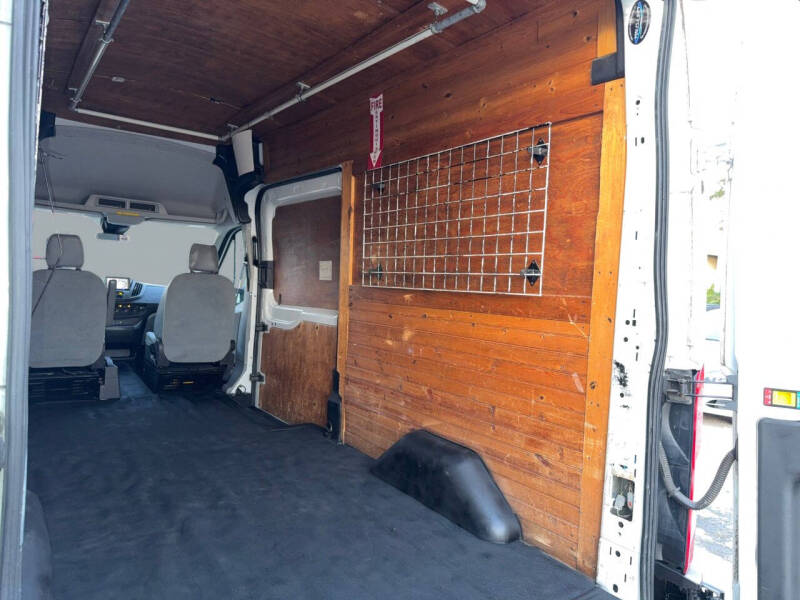 2017 Ford Transit 250