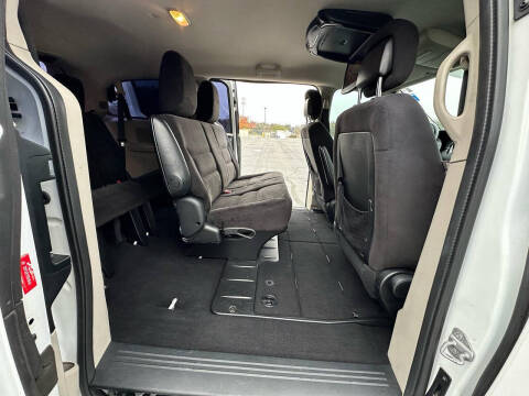 2014 Dodge Grand Caravan American Value Package