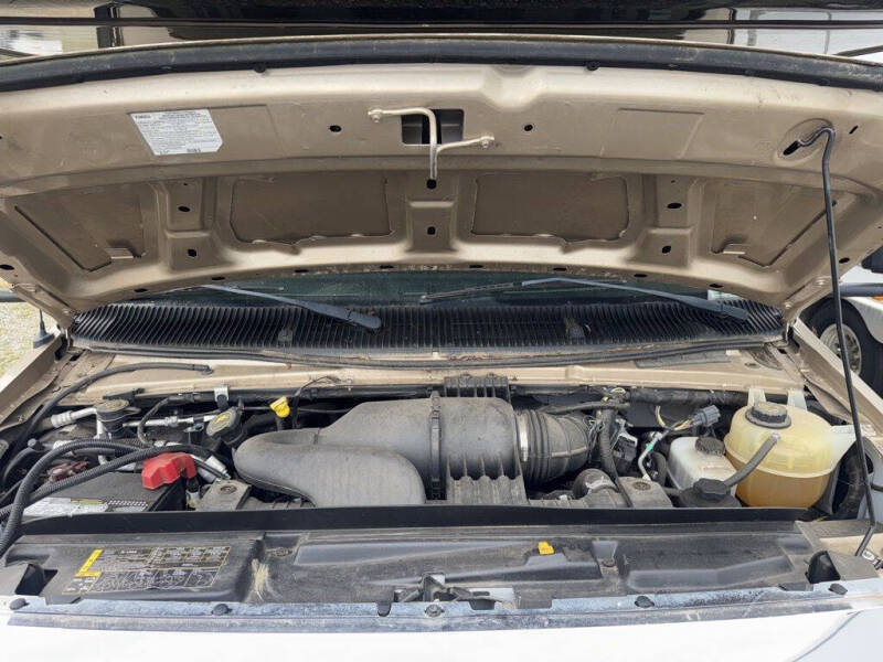 2017 Ford E-Series E-450 SD