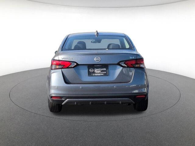 2023 Nissan Versa SV