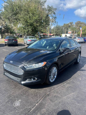 2013 Ford Fusion for sale at BSS AUTO SALES INC in Eustis FL