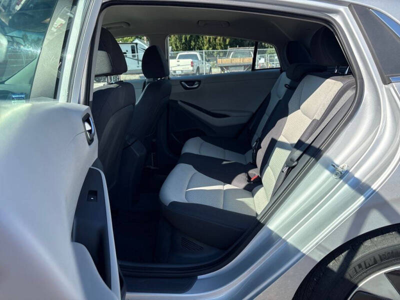 2017 Hyundai Ioniq Hybrid SEL