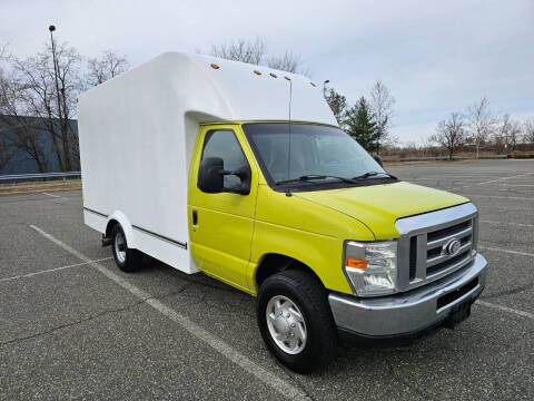 2014 Ford E-Series E-350 SD