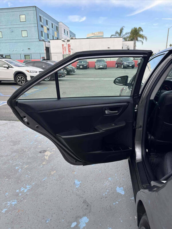 2017 Toyota Camry Hybrid