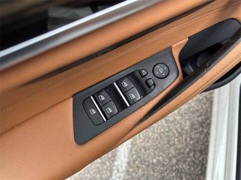 2022 BMW 5 Series 530i