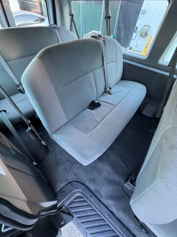 2008 Ford E-Series E-350 SD XL