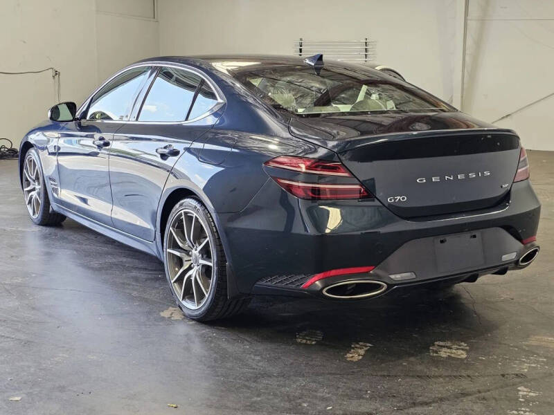 2023 Genesis G70