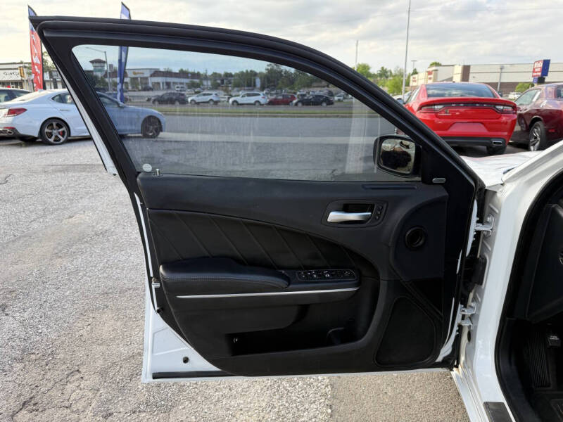 2017 Dodge Charger SXT