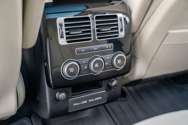 2017 Land Rover Range Rover 31