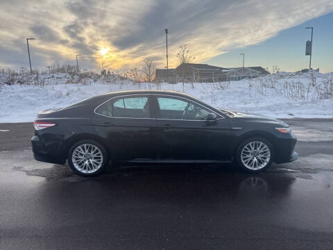 2018 Toyota Camry Hybrid XLE