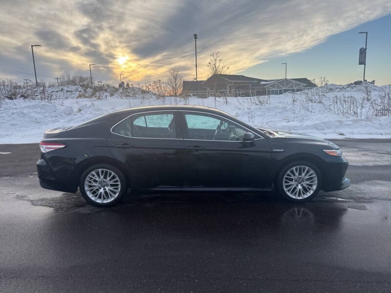 2018 Toyota Camry Hybrid XLE