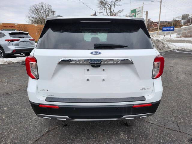 2024 Ford Explorer XLT
