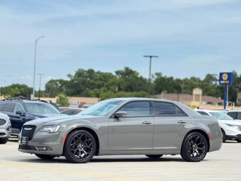 2019 Chrysler 300 S