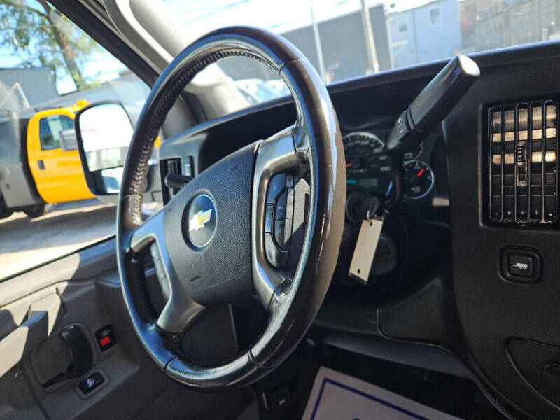 2016 Chevrolet Express 2500