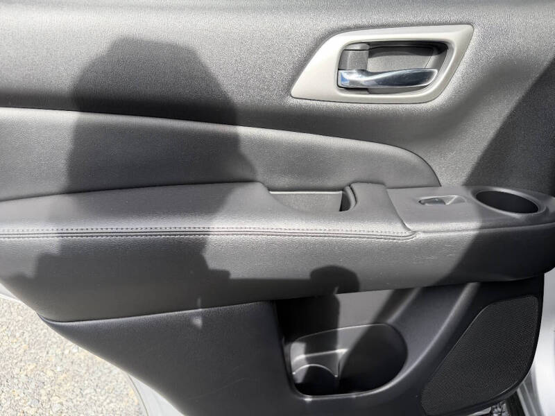 2014 Nissan Pathfinder SL