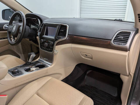 2018 Jeep Grand Cherokee Laredo E
