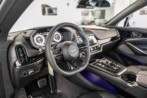 2026 Aston Martin DBX 707