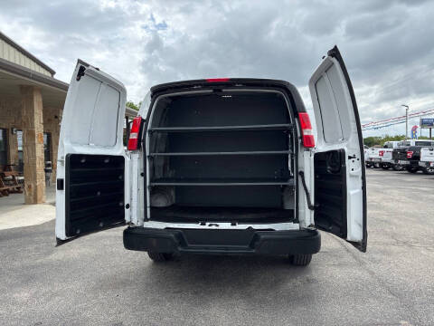 2021 Chevrolet Express 2500
