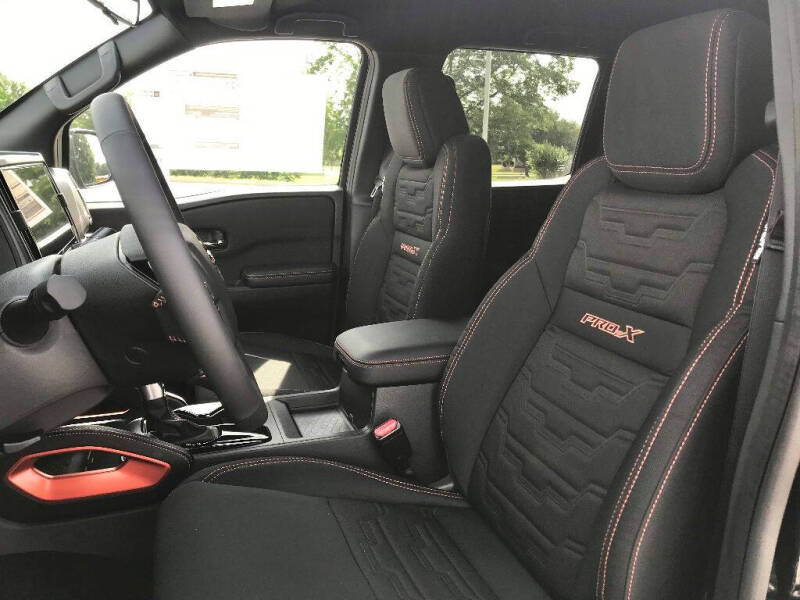 2025 Nissan Frontier PRO-X