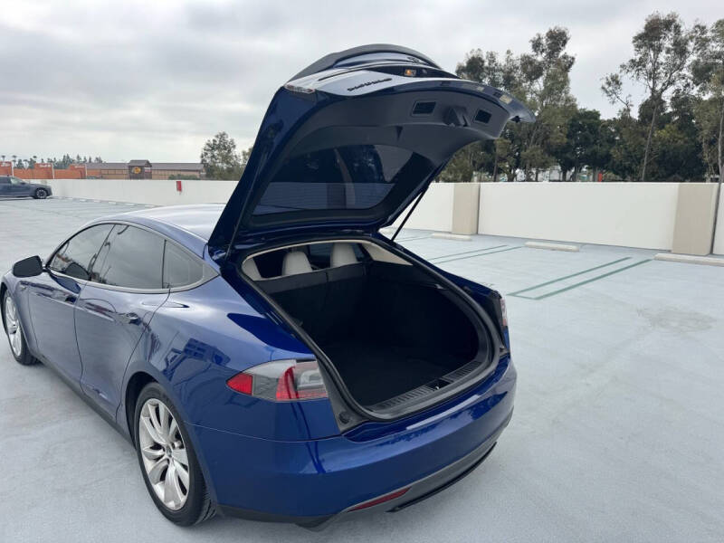 2015 Tesla Model S P85D