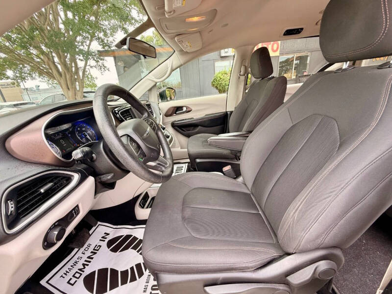 2019 Chrysler Pacifica L